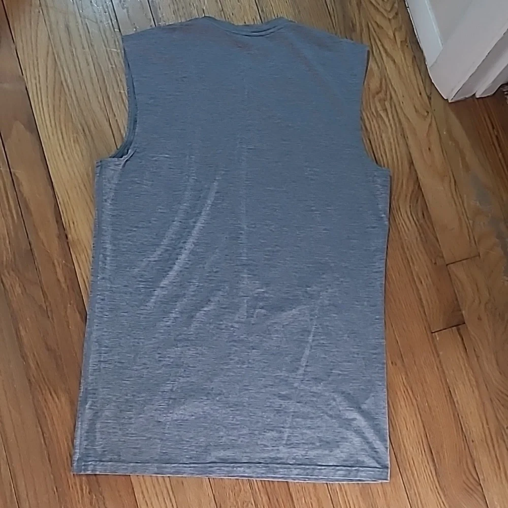 Nike Dri-fit (Gray, Medium) - Picture 3 of 3
